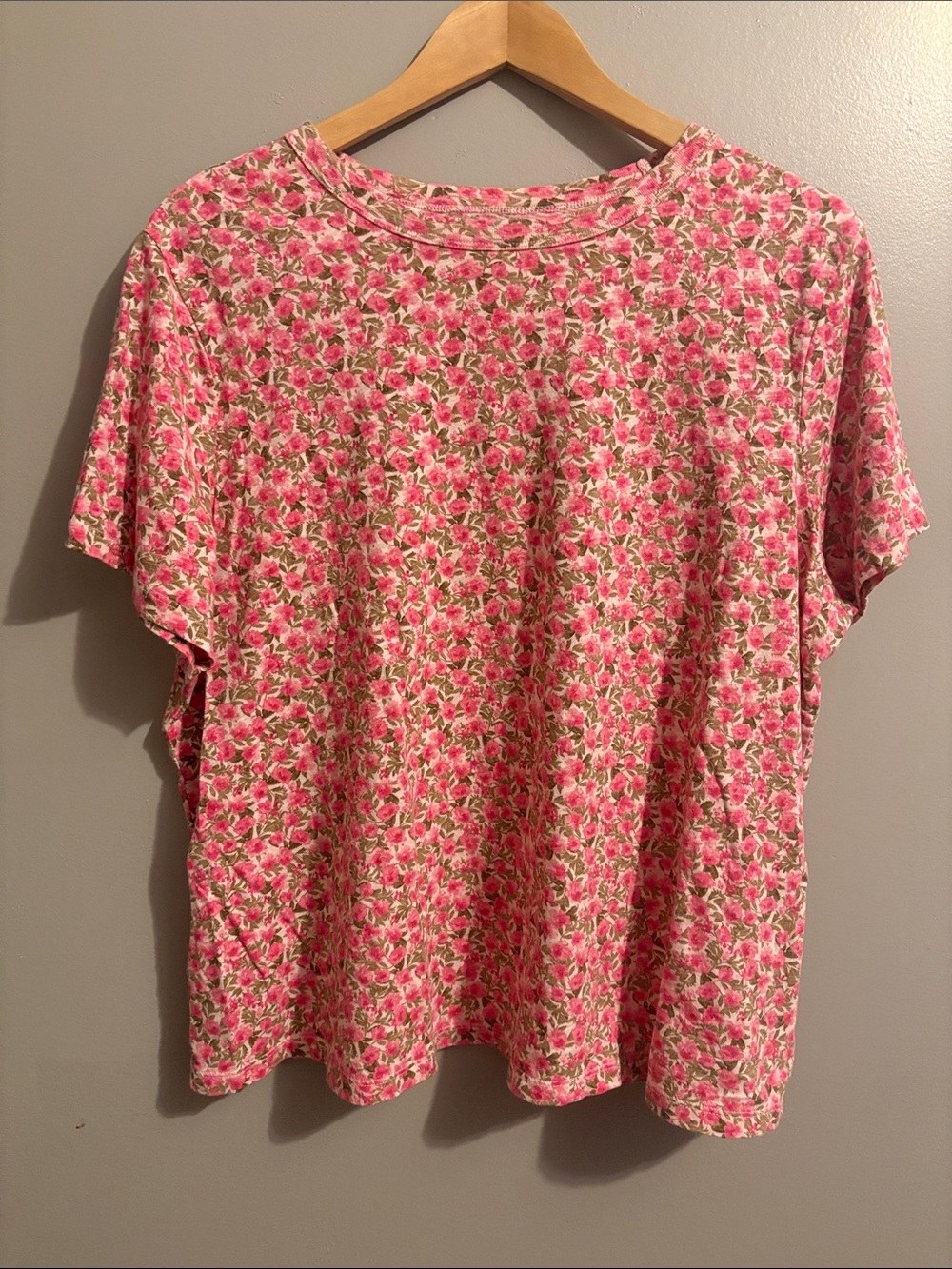 Old Navy 100% Cotton Pink Floral Tee
